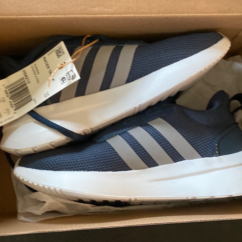 Adidas racer sneakers